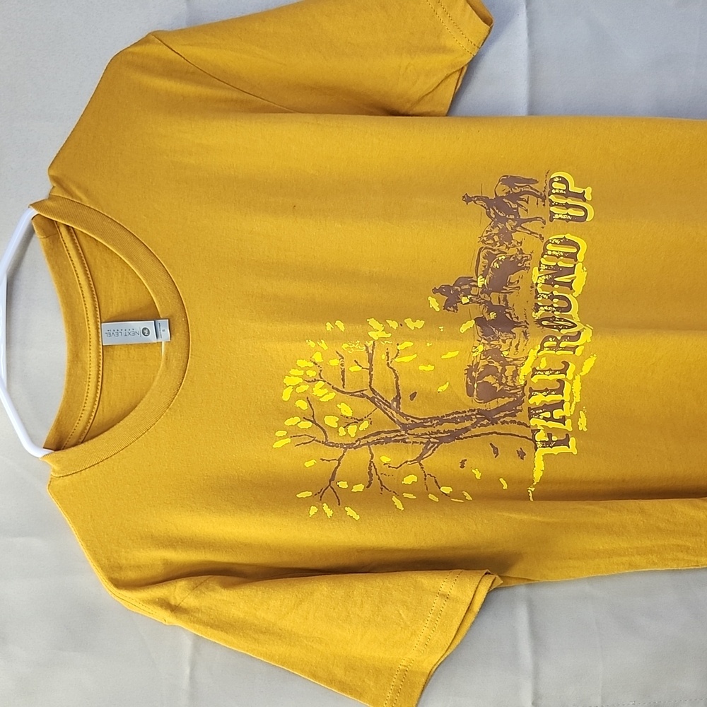 Ranch Chic Womens Tshirt. Size Sm.